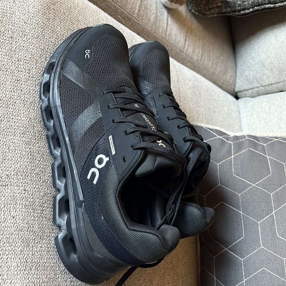 Cloudrunner Waterproof - Picture 7 of 14